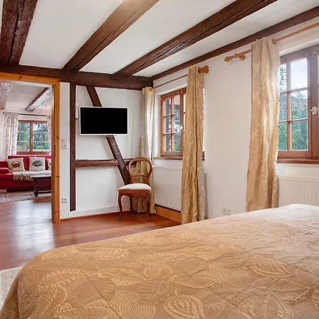 招待所 Puppenhaus 4*